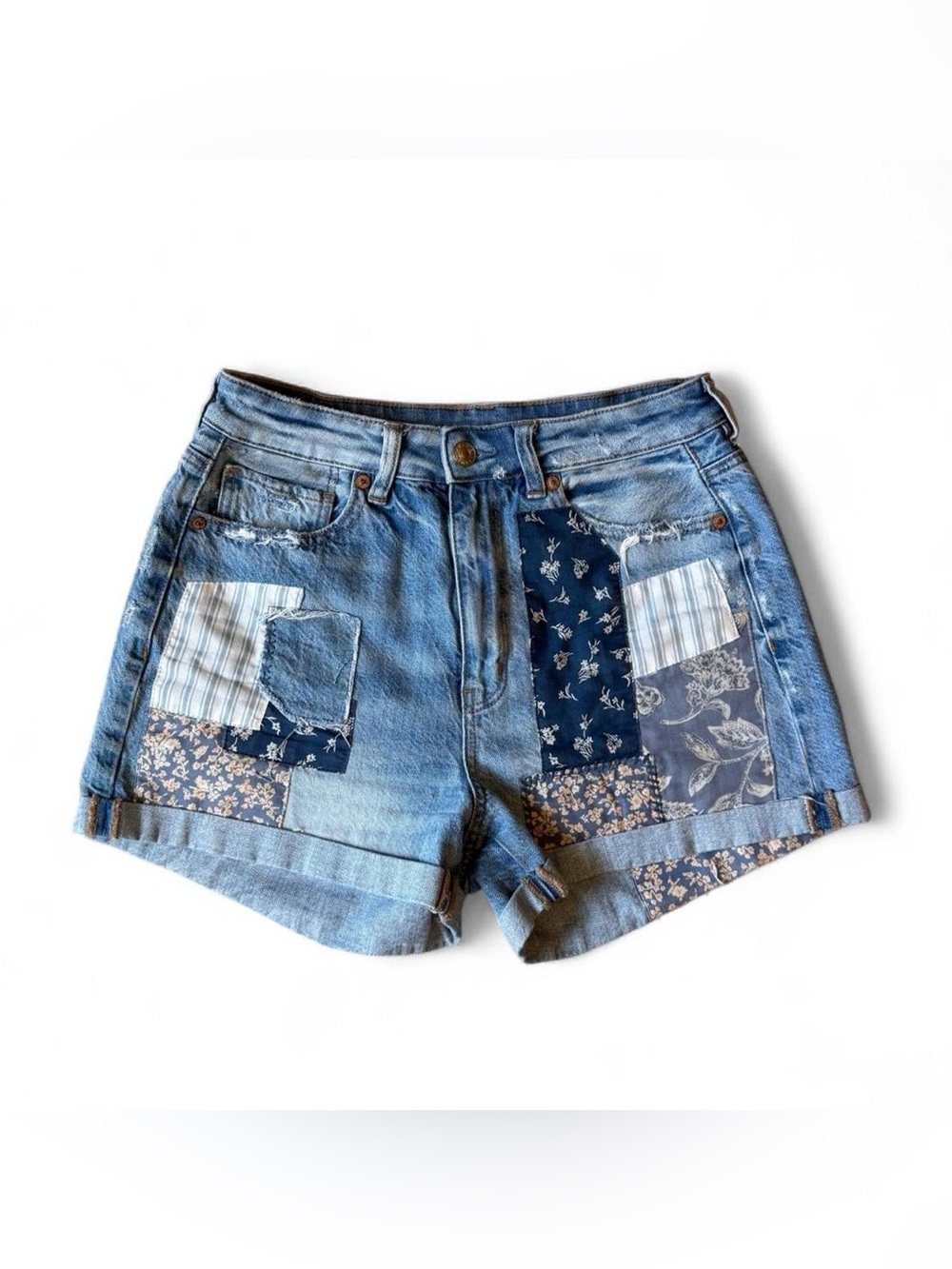 American Eagle Women High-Waisted Patchwork Boho Floral Blue Denim Shorts Size 6